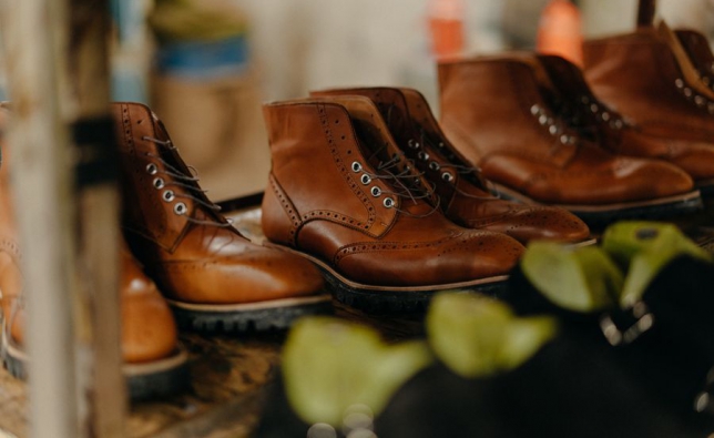 [GOODYEAR WELT CONSTRUCTION]